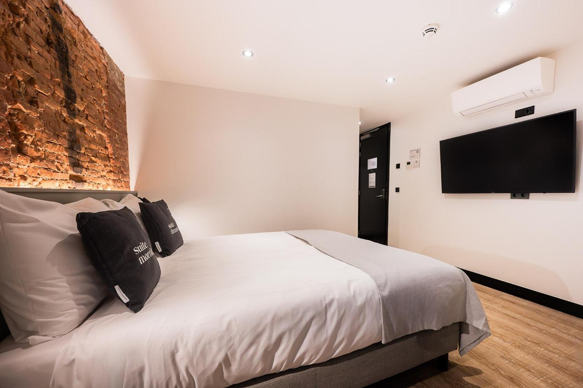 Limehome Amsterdam Leidsekruisstraat Ngoại thất bức ảnh